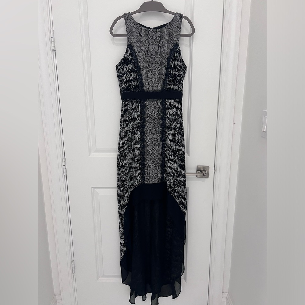 BCBGMaxAzria Black and White Sienna Sleeveless Dress size 2